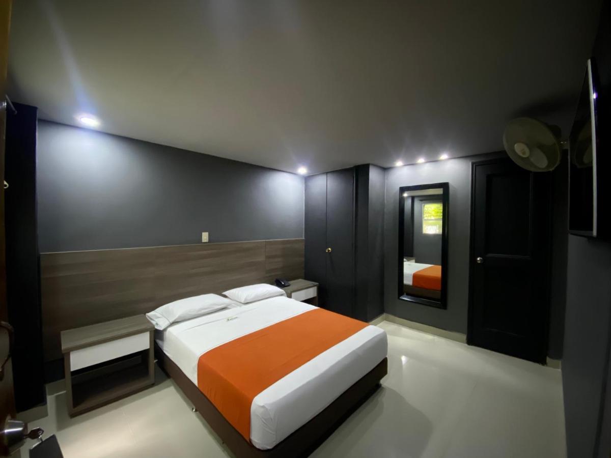 Hotel Latino Medellin Exterior photo