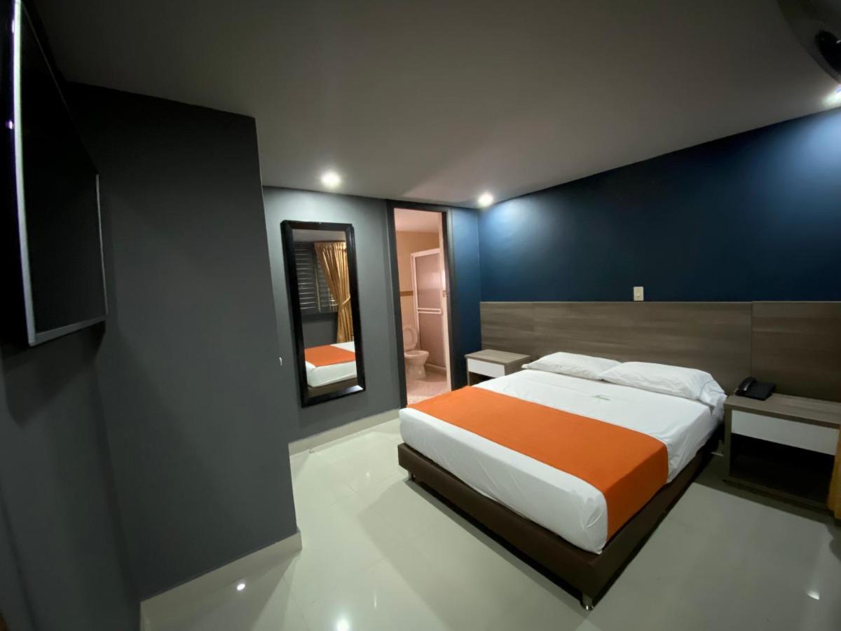 Hotel Latino Medellin Exterior photo