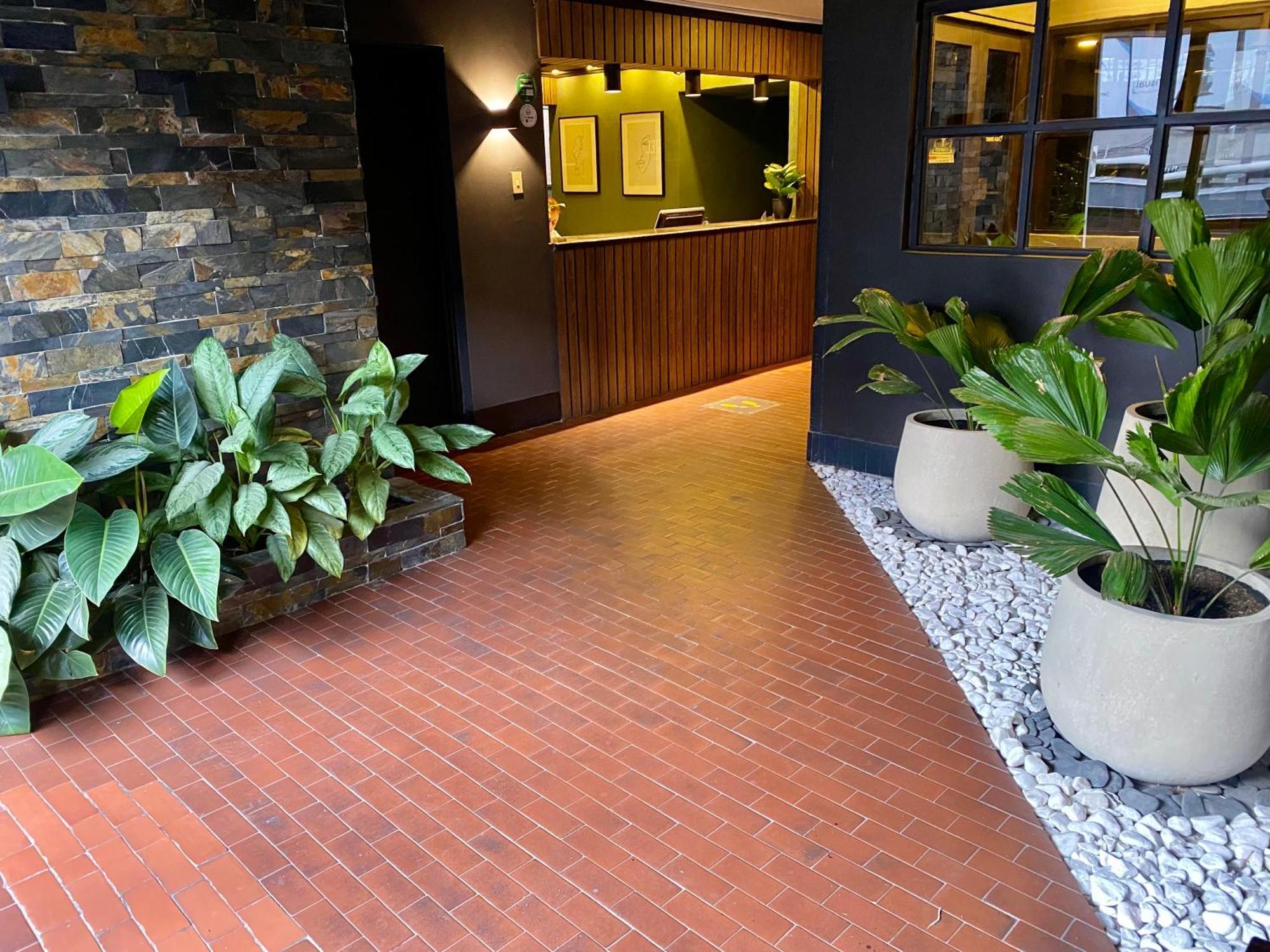 Hotel Latino Medellin Exterior photo